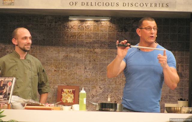 culinary-demonstration-robert-irvine-oct-22-2010-7