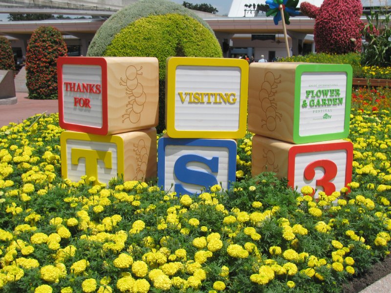 2011-epcot-flower-garden-festival-7