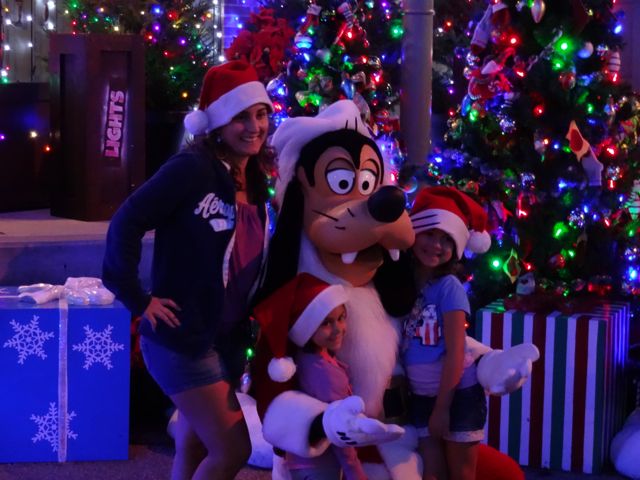 Santa Goofy at Disney Hollywood Studios 2012