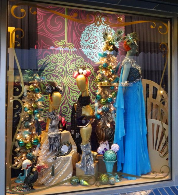 Disney's Hollywood Studios, Shop Window Displays Christmas 2012 - 01
