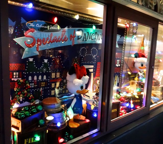Disney's Hollywood Studios, Shop Window Displays Christmas 2012 - 11
