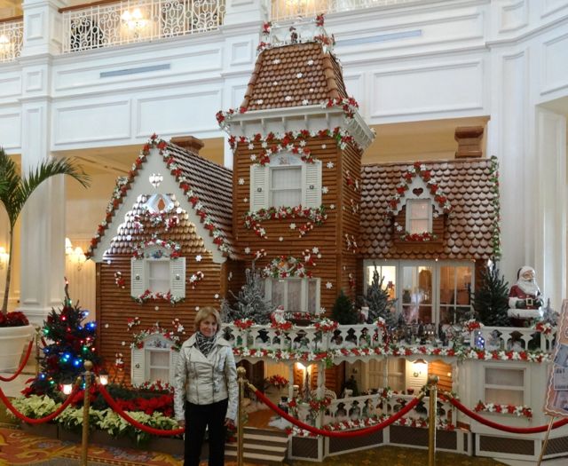 Grand Floridian Resort 2012 Gingerbread House - 3