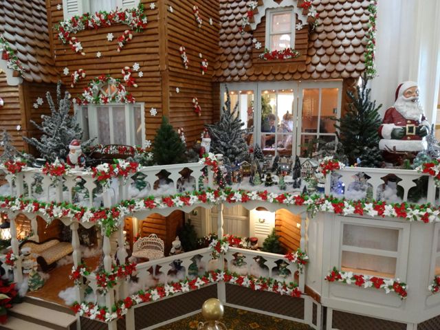 Grand Floridian Resort 2012 Gingerbread House - 7