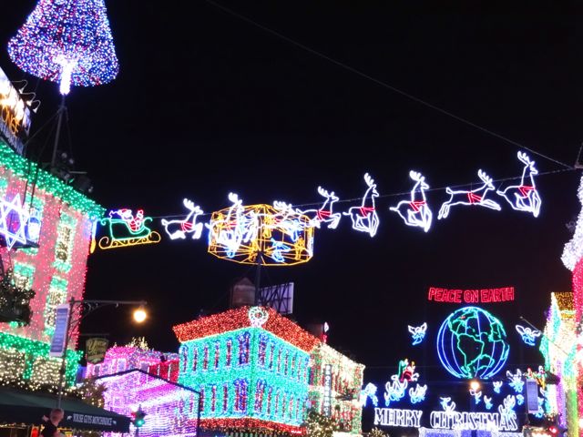 The Osborne Family Spectacle of Dancing Lights 2012 - 05