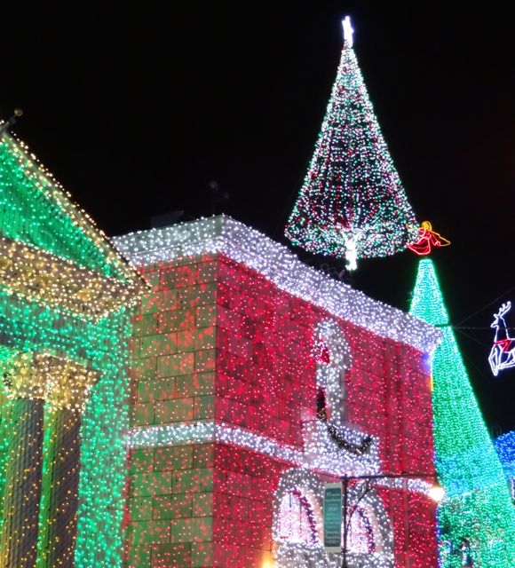The Osborne Family Spectacle of Dancing Lights 2012 - 14