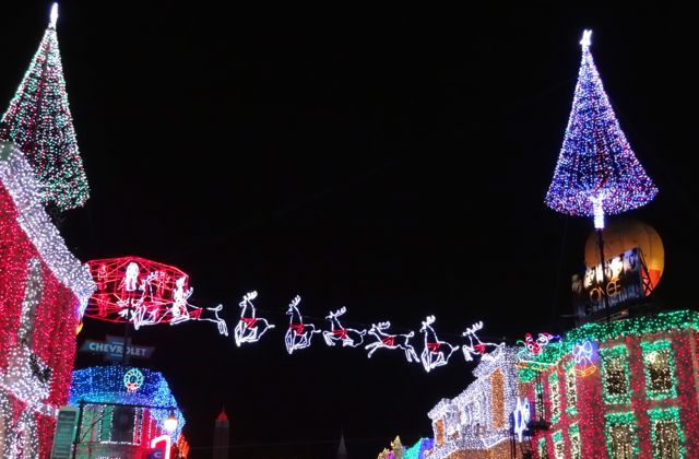 The Osborne Family Spectacle of Dancing Lights 2012 - 18