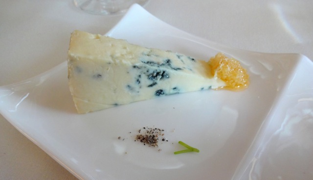 Rogue River Bleu Cheese with honey comb