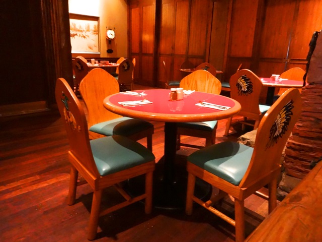 The furniture in Whispering Canyon Cafe is reminiscent of the Rough Rider atmosphere, made popular by Thomas Lonesworth.