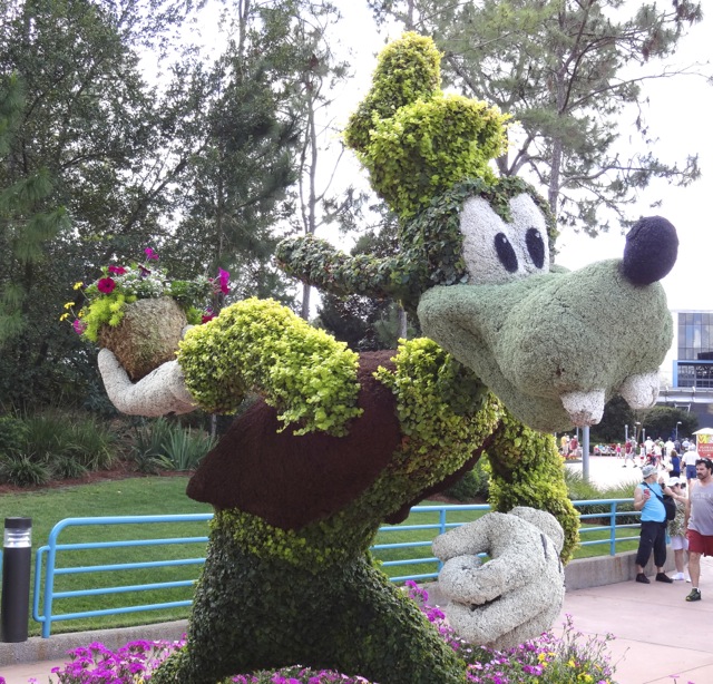 2013 Epcot Flower and Garden Festival Topiary in Future World - 10