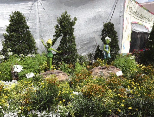 2013 Epcot Flower and Garden Festival Topiary in Future World - 22