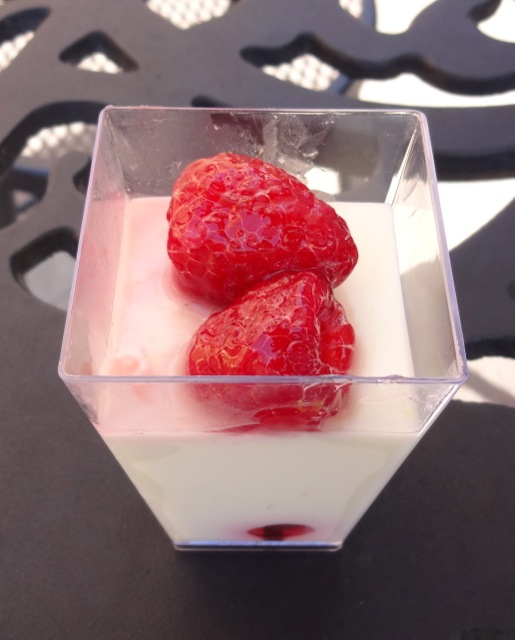 Panna Cotta al Limoncello (Limoncello flavored Panna Cotta, Wild Berries)