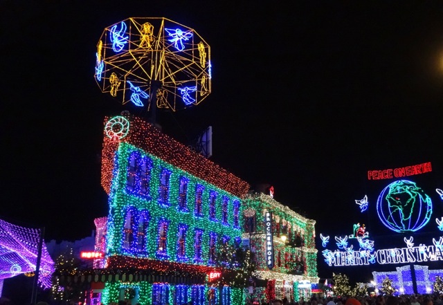 The Osborne Family Spectacle of Dancing Lights November 12 2013 - 04