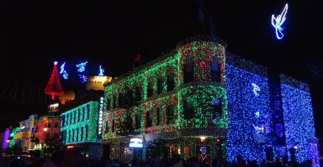 The Osborne Family Spectacle of Dancing Lights November 12 2013 - 05