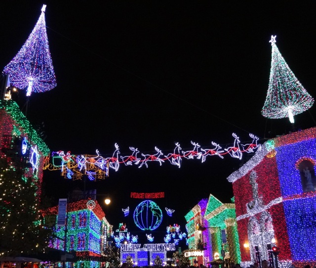 The Osborne Family Spectacle of Dancing Lights November 12 2013 - 07