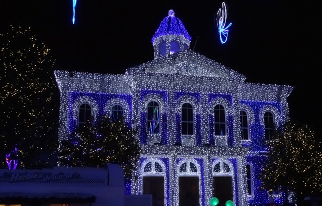 The Osborne Family Spectacle of Dancing Lights November 12 2013 - 11