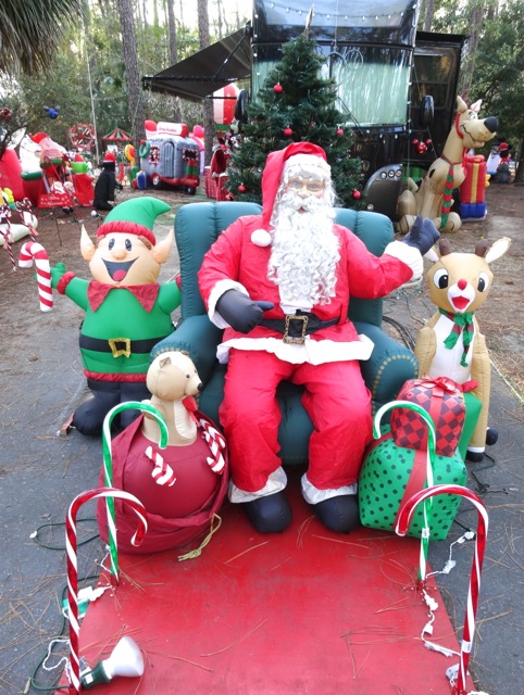 Fort Wilderness Christmas 2013 - 02