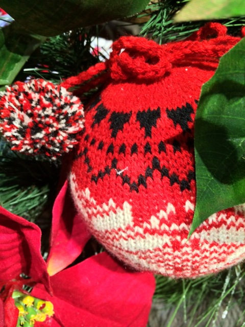 another knitted ornament - red, white, black - very traditional colors for Norwegian knitting